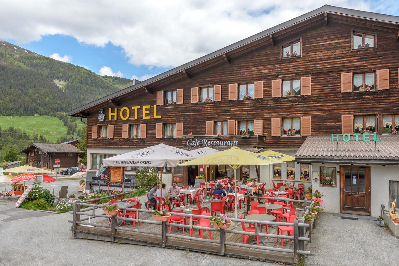 Hotel Au Bivouac De Napoleon Et Spa Bourg-Saint-Pierre Exterior foto